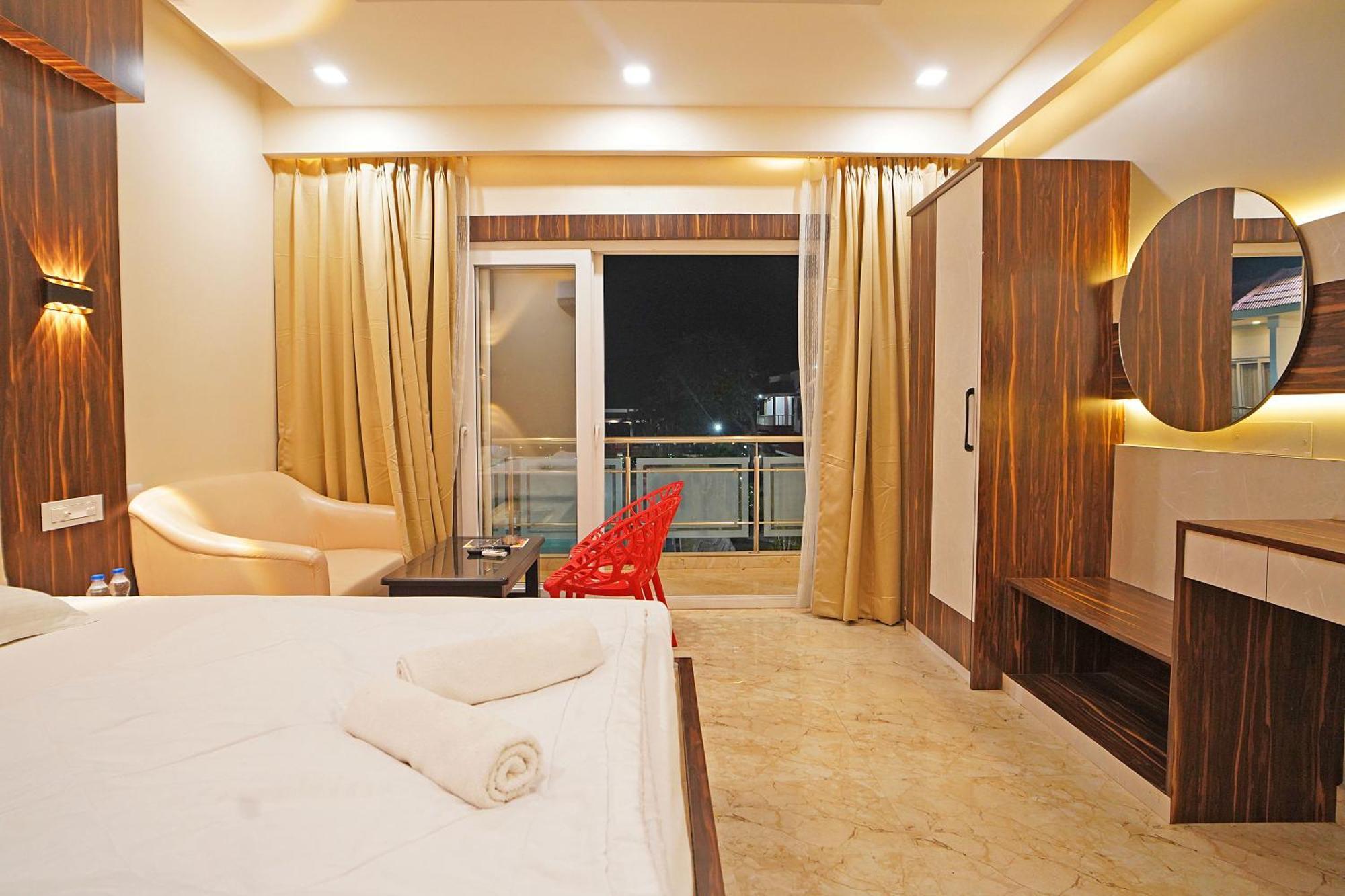 Santiniketan Hotel And Resort !! On Beach Family Resort !! 曼达莫尼 外观 照片