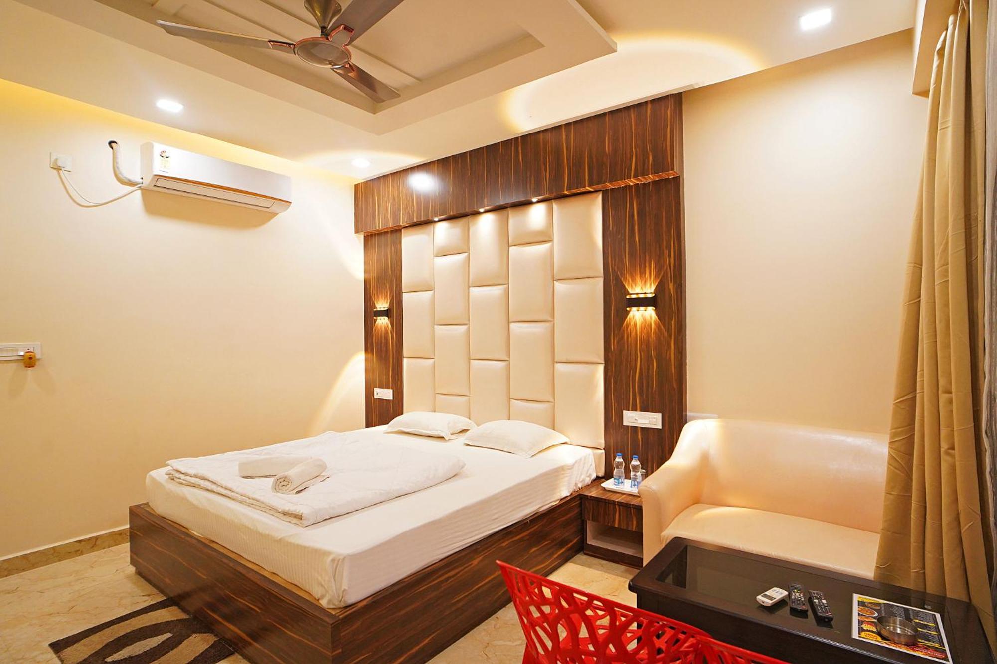 Santiniketan Hotel And Resort !! On Beach Family Resort !! 曼达莫尼 外观 照片