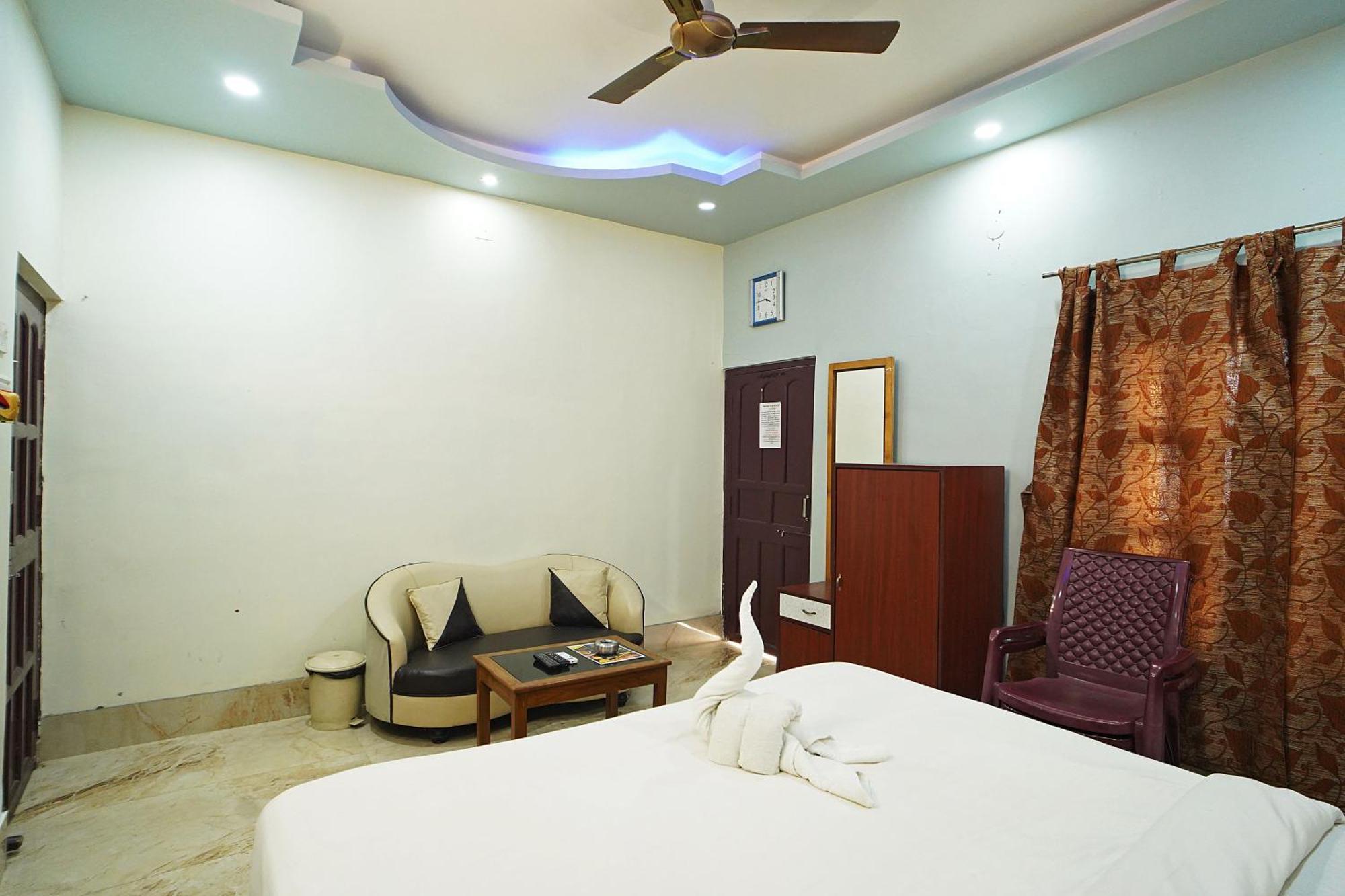 Santiniketan Hotel And Resort !! On Beach Family Resort !! 曼达莫尼 外观 照片