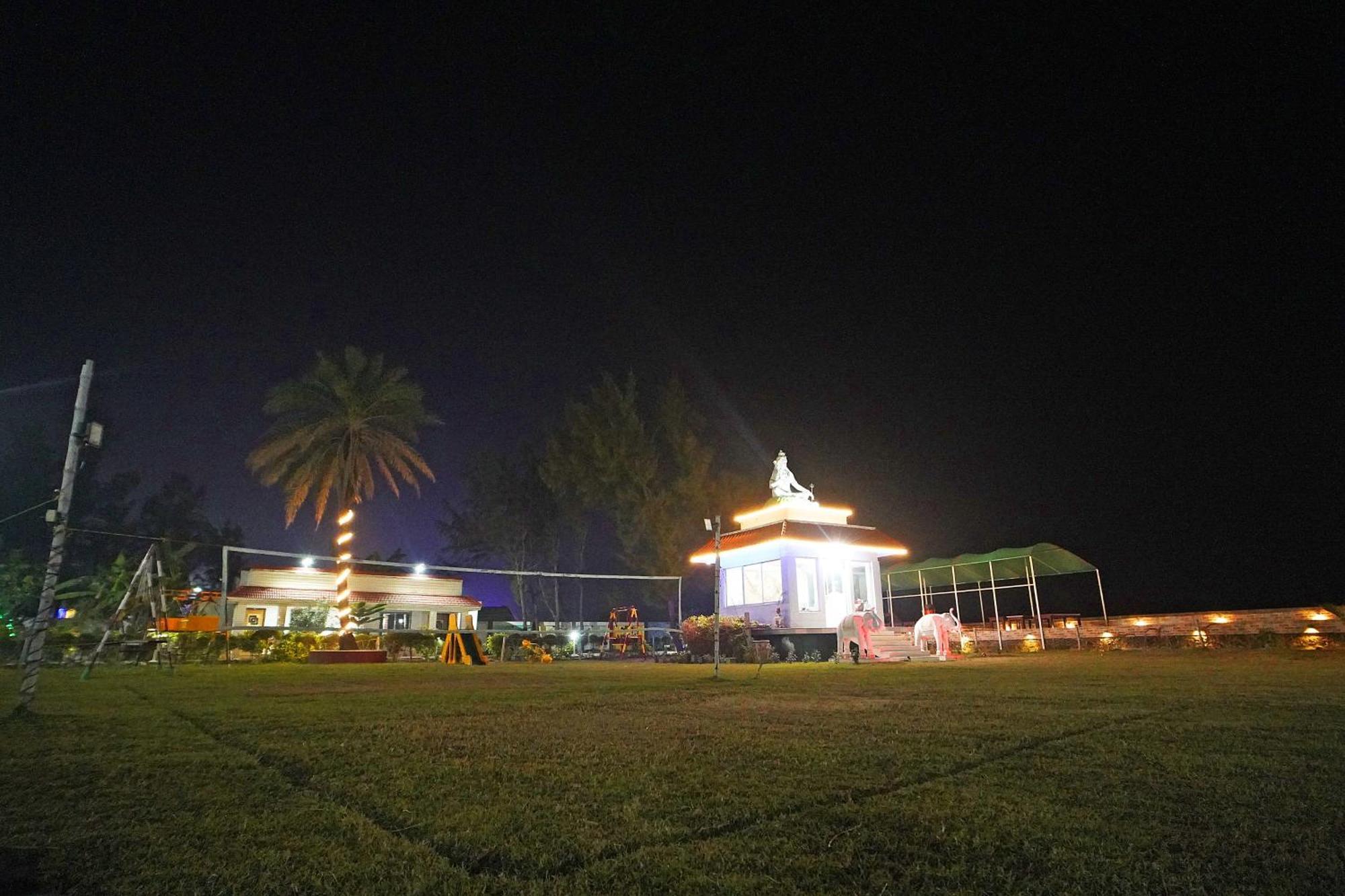 Santiniketan Hotel And Resort !! On Beach Family Resort !! 曼达莫尼 外观 照片