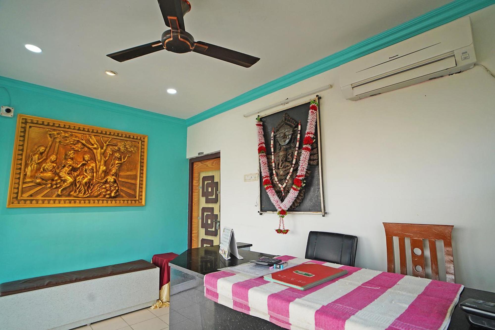 Santiniketan Hotel And Resort !! On Beach Family Resort !! 曼达莫尼 外观 照片