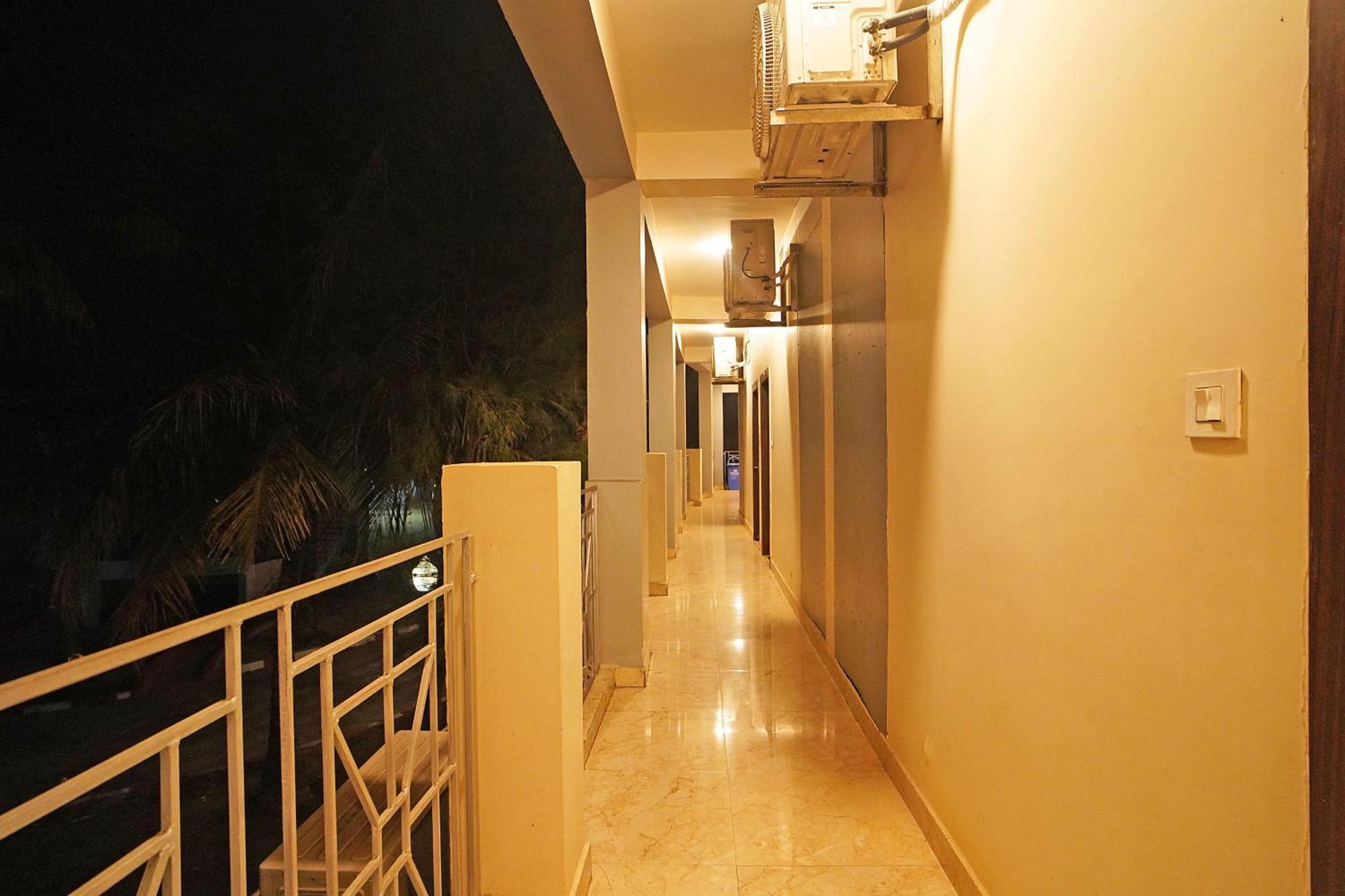 Santiniketan Hotel And Resort !! On Beach Family Resort !! 曼达莫尼 外观 照片