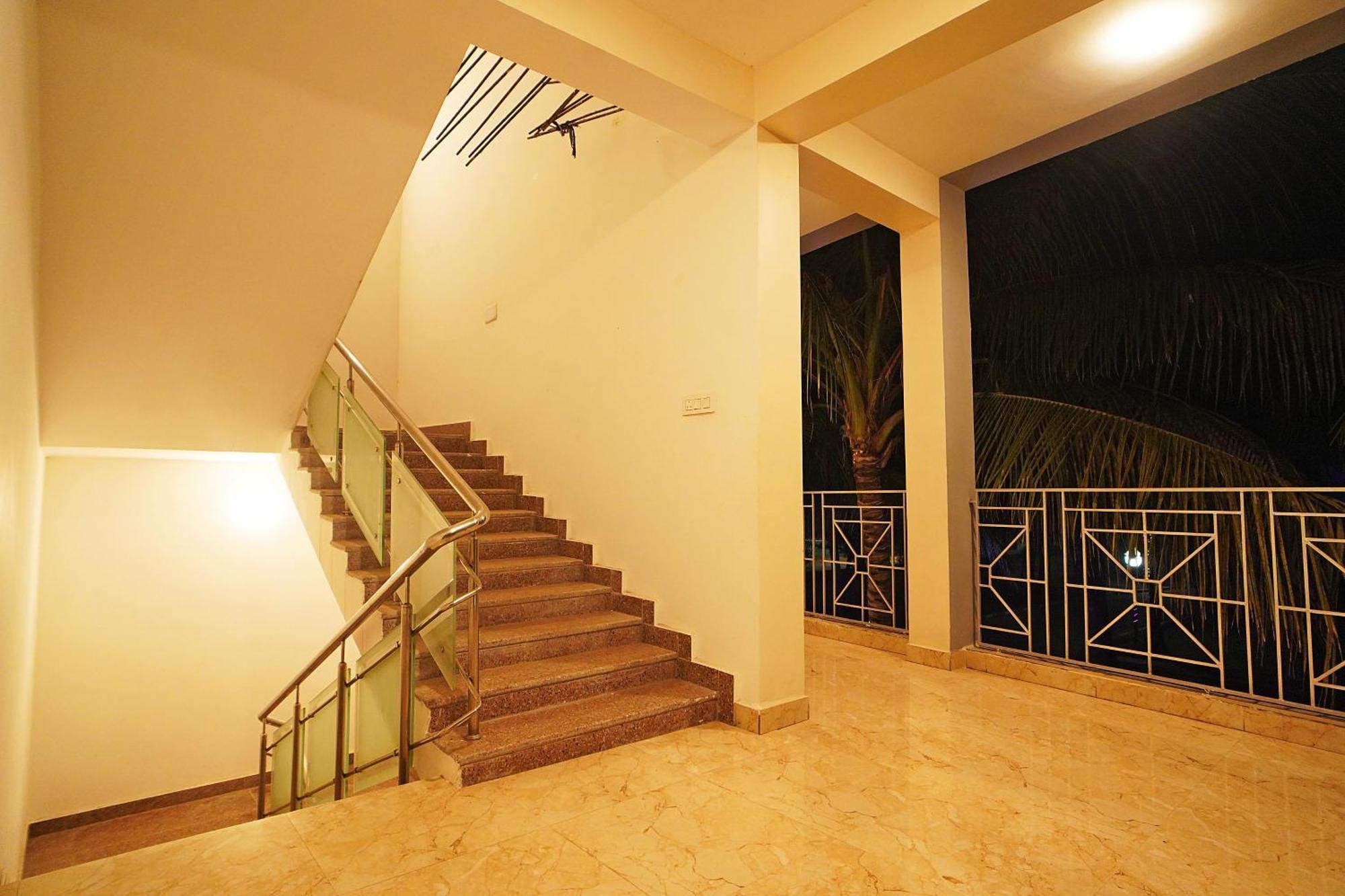 Santiniketan Hotel And Resort !! On Beach Family Resort !! 曼达莫尼 外观 照片