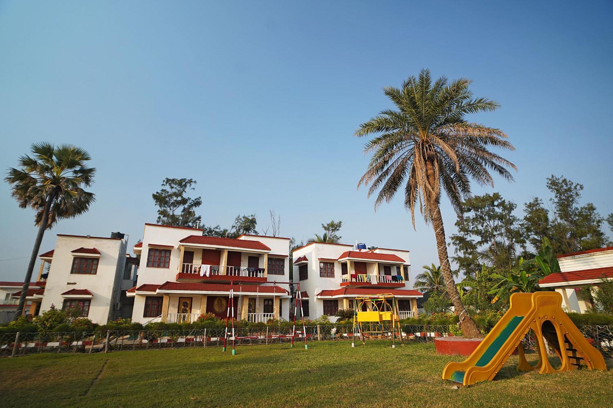 Santiniketan Hotel And Resort !! On Beach Family Resort !! 曼达莫尼 外观 照片